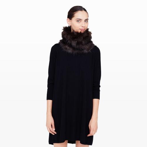 Club Monaco Color Black Ashlee Snood In Size One Size