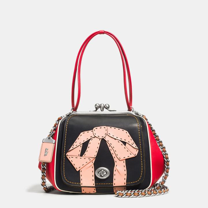 Coach Kisslock Frame Bag 26 In Very Natural Glovetanned Leather With Bow Applique