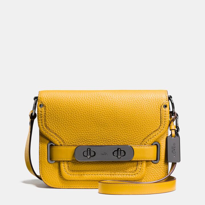 Coach Small Swagger Shoulder Bag In Pebble Leather