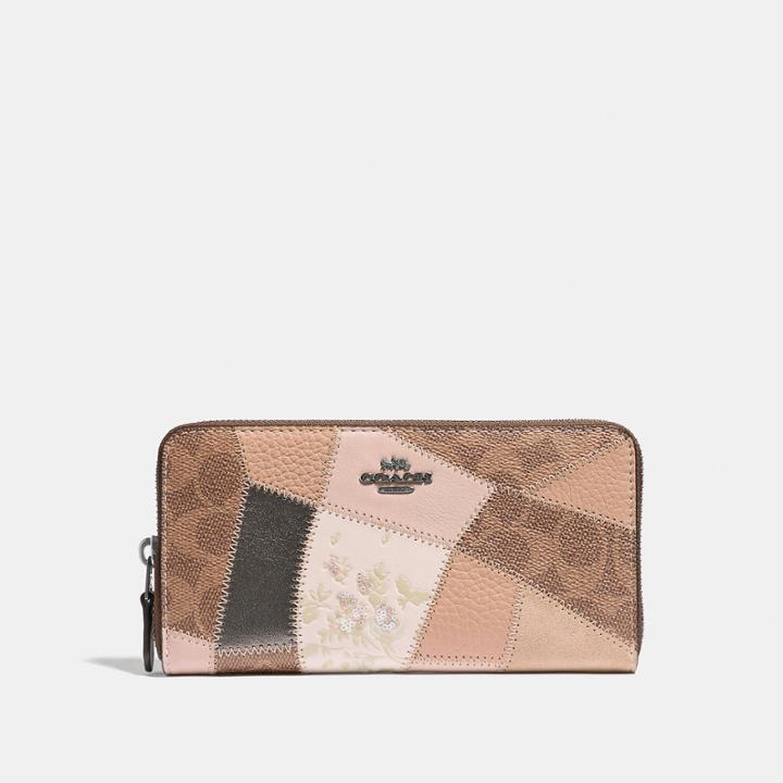 Coach Accordion Zip Wallet With Signature Patchwork