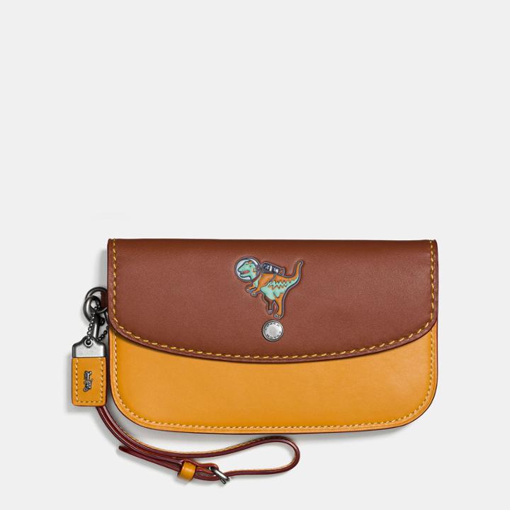 Coach Clutch In Glovetanned Leather With Embossed Space Rexy