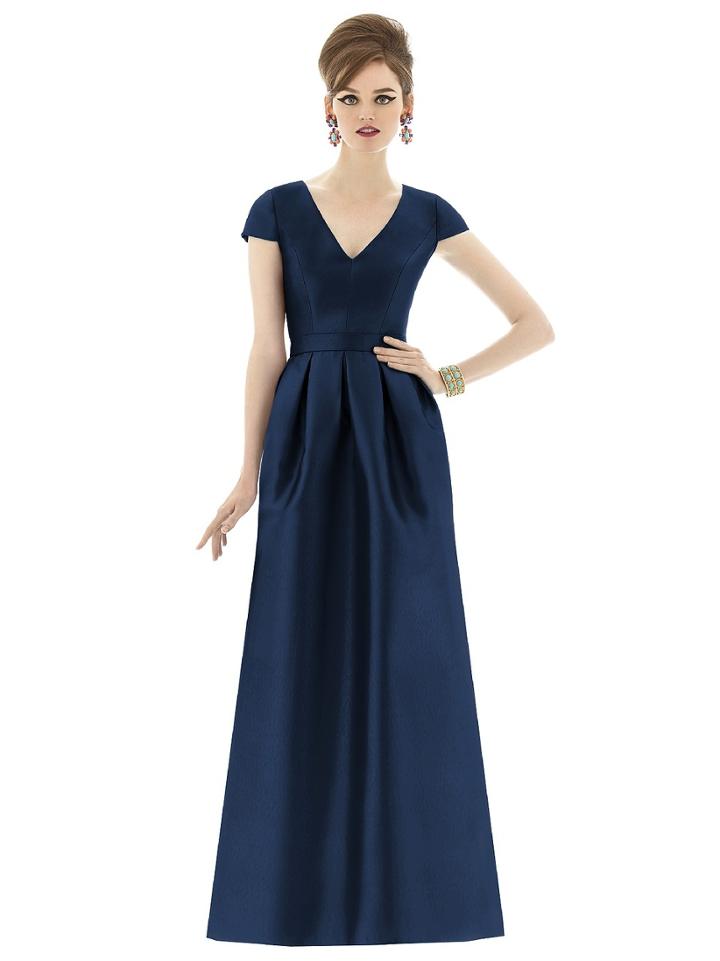 Alfred Sung - D657 Bridesmaid Dress In Midnight