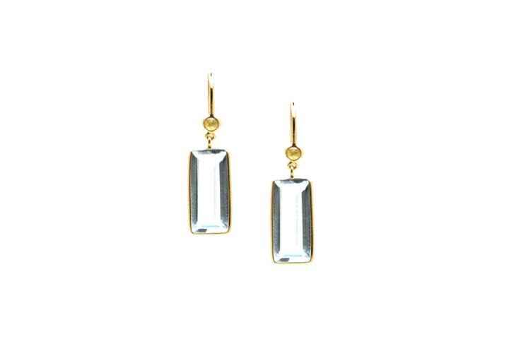 Tresor Collection - 18k Yellow Gold Earring With Blue Topaz And Champagne Diamond