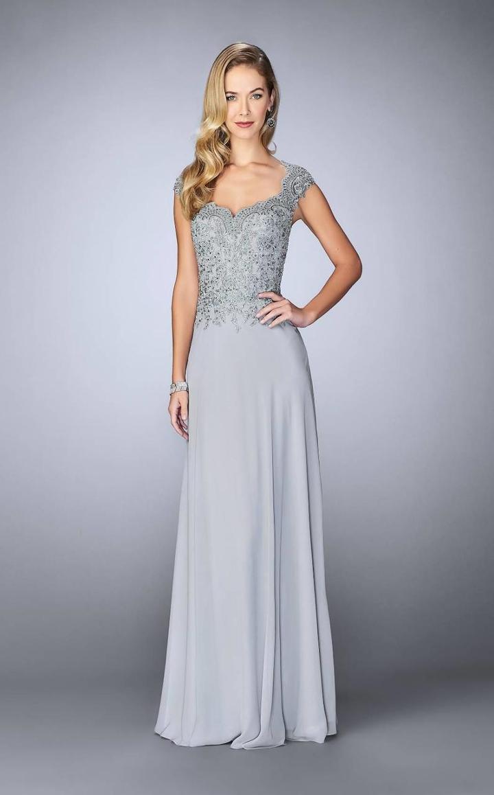 La Femme - 23286 Chiffon Scalloped Sweetheart Dress