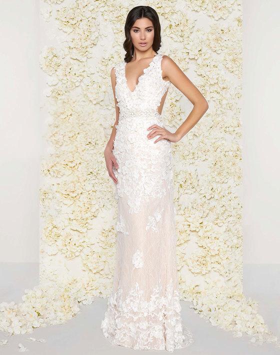 Mac Duggal Couture - 62867d Lace V-neck Sheer Applique Evening Gown