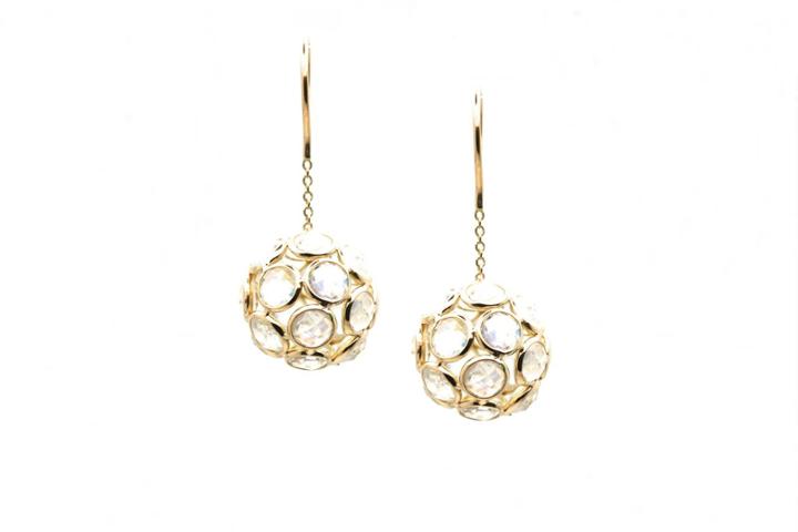 Tresor Collection - Rainbow Moonstone Earring In 18k Yellow Gold 512363076