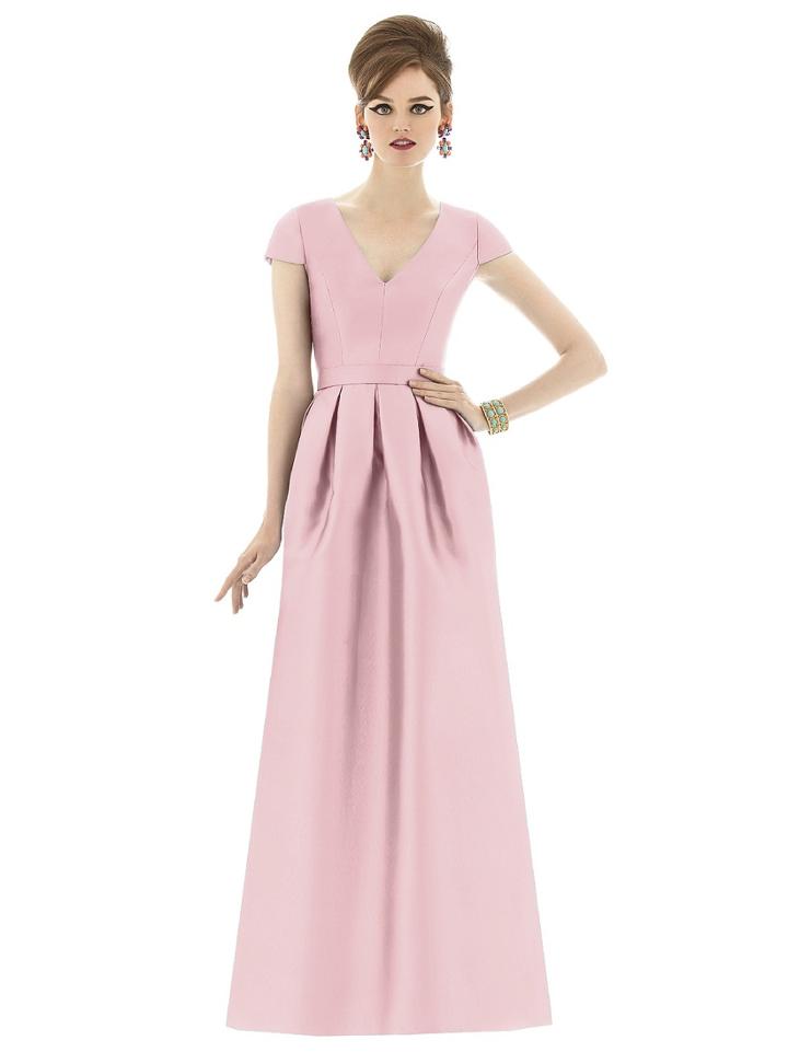 Alfred Sung - D657 Bridesmaid Dress In Blossom