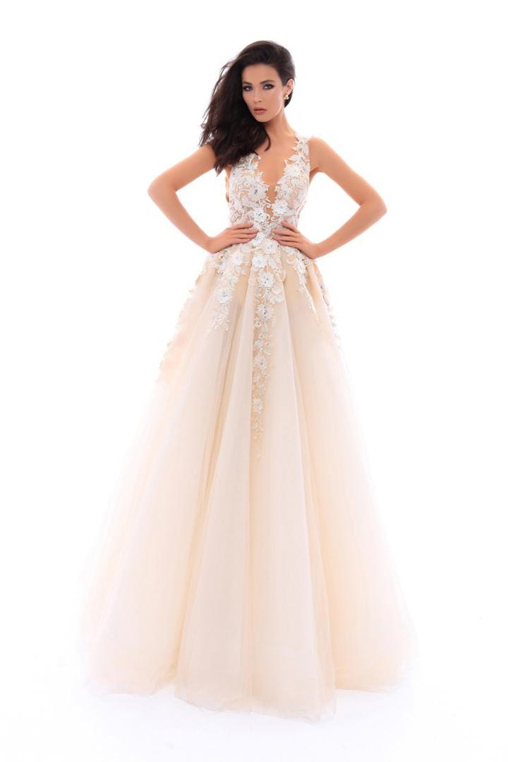 Tarik Ediz - 93420 Trailing Jeweled Floral Applique Tulle Ballgown