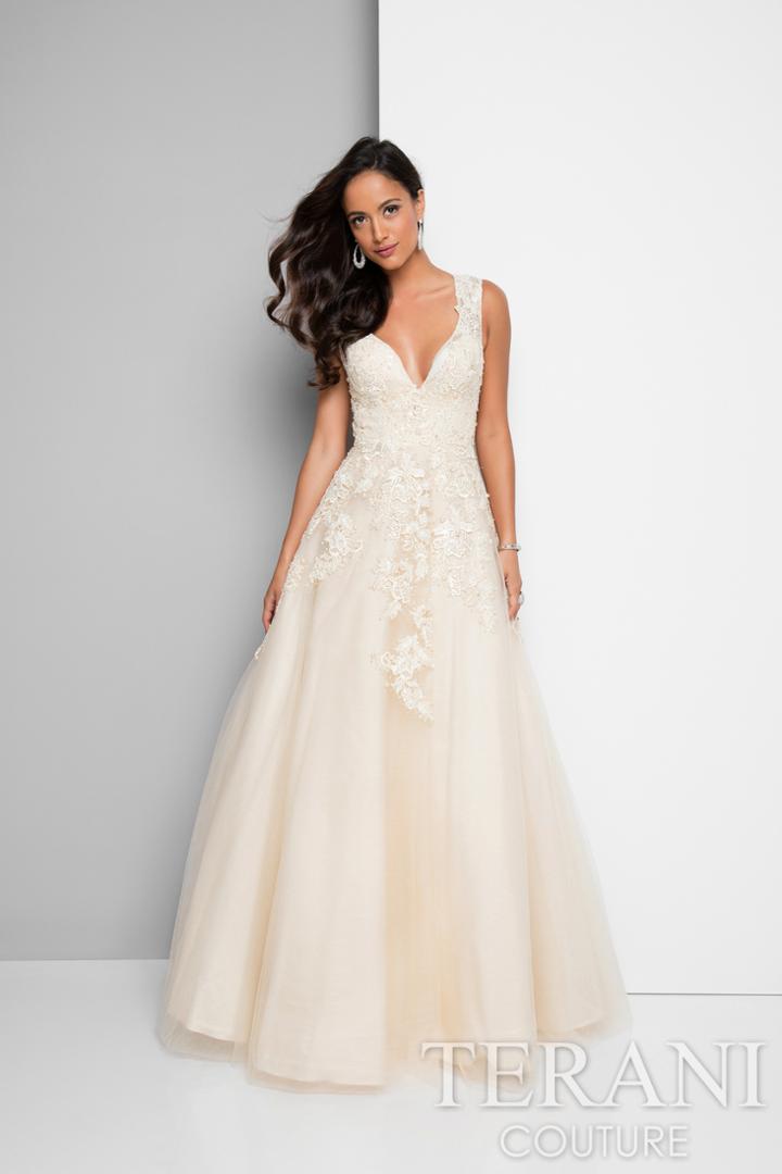 Terani Evening - Beautiful Sleeveless Embroidered And Layered Ballgown 1713m3462