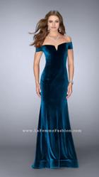 La Femme - Sleek Off-shoulder Velvet Mermaid Long Evening Gown 24626