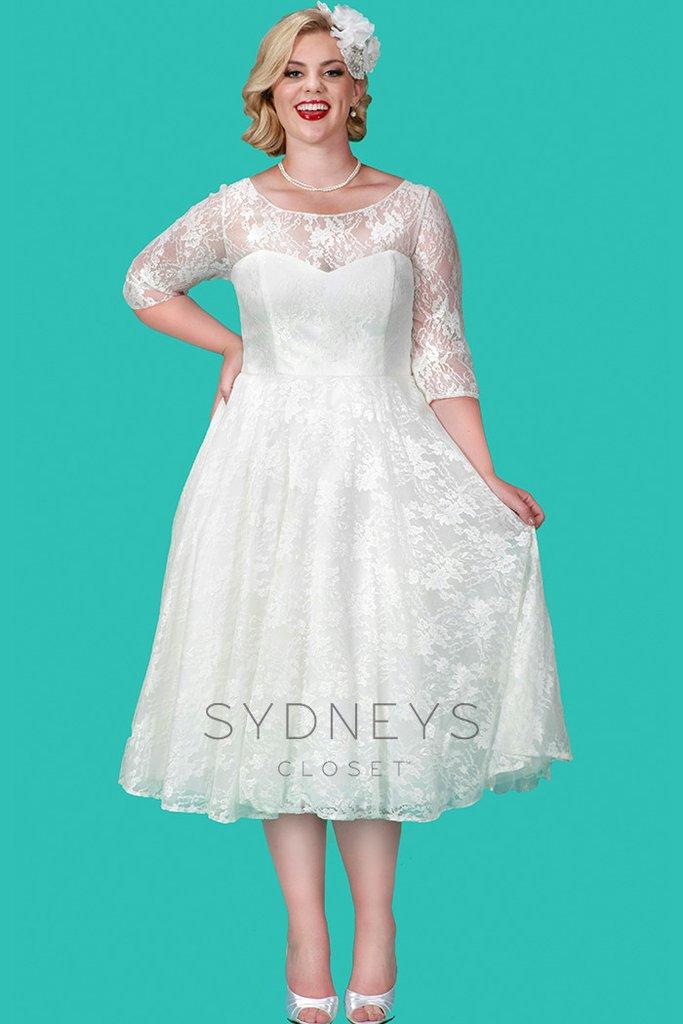 Sydney's Closet - Lace Long Dress With Quarter Length Sleeves Sc5212