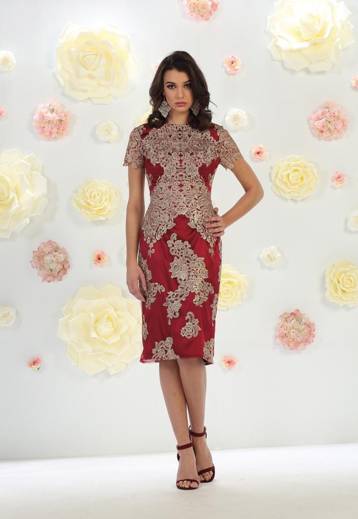 May Queen - Sophisticated Embroidered Short Sleeve Bateau Neck Short Column Dress Mq1478