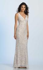 Dave & Johnny - A5022 Scalloped Plunging V-neck Lace Gown