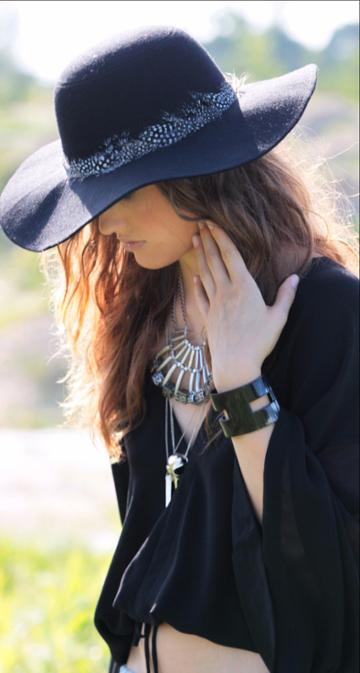 Ramona Larue - Bardot Top 7211888583