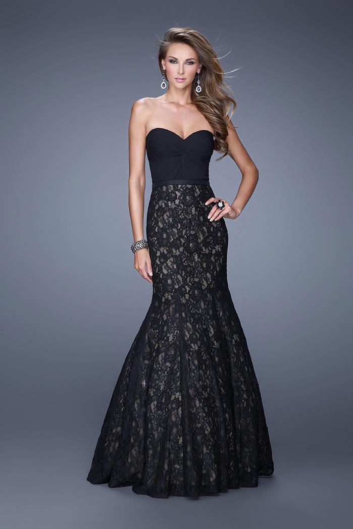 La Femme - 21046 Twisted Sweetheart Lace Mermaid Dress