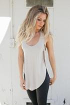 Joah Brown - Live In Slouchy Tank In Oatmeal