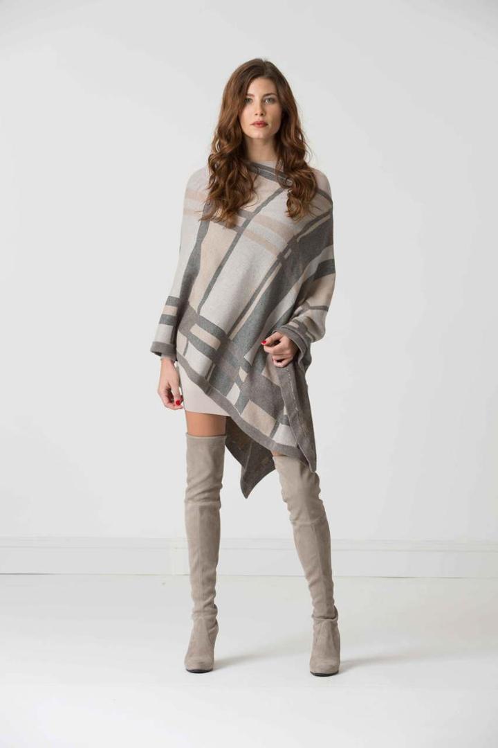 Minnie Rose - Cotton Plaid Ruana - 18466