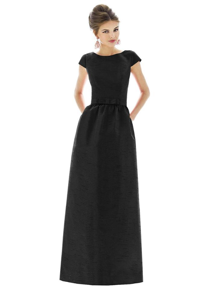 Alfred Sung - D569 Bridesmaid Dress In Black