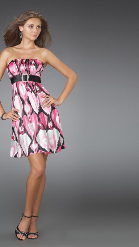 La Femme - Printed Strapless Cocktail Dress With Black Belt 14424
