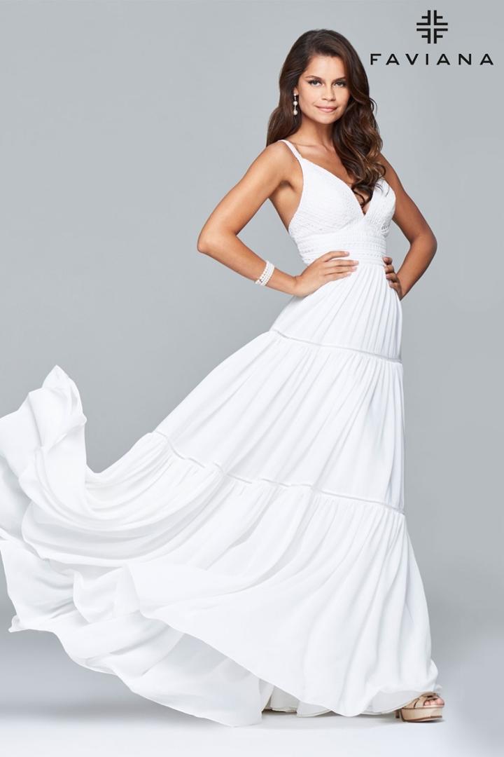 Faviana - S7933 Long Dress With Lace Bodice And Tiered Skirt