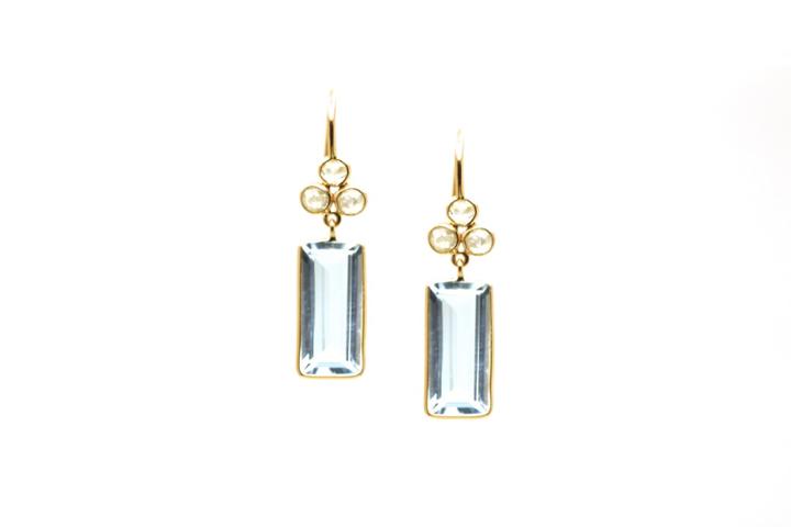 Tresor Collection - 18k Yellow Gold Earring With Blue Topaz And Champagne Diamond Default Title