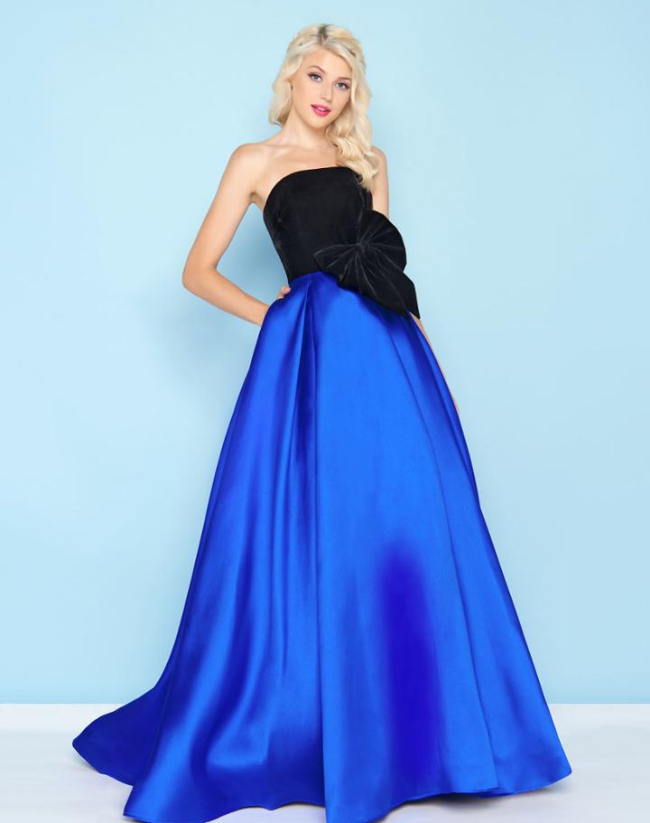 Mac Duggal - 66318h Strapless Straight Across Ballgown