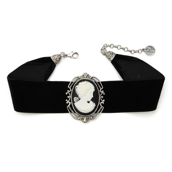 Ben-amun - Mod Victorian Large Deco Cameo Black Velvet Choker