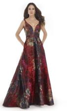 Morrell Maxie - 15622 Printed Plunging V-neck Dress