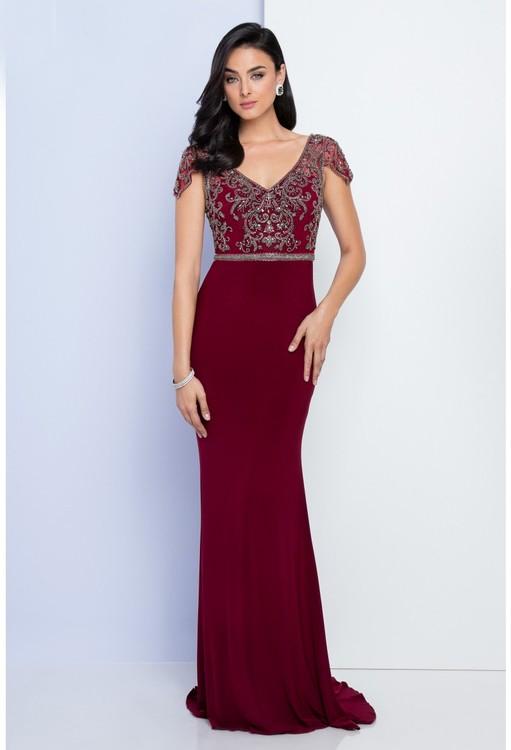 Terani Evening - 1721m4330 Embellished V-neck Sheath Dress