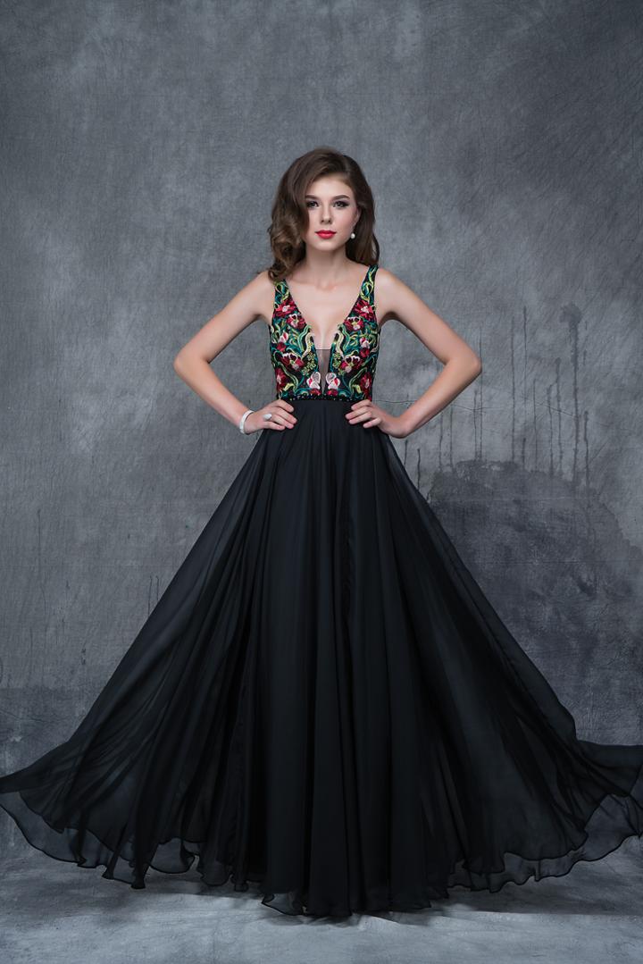 Nina Canacci - 2118 Plunging Neck Floral Chiffon Gown