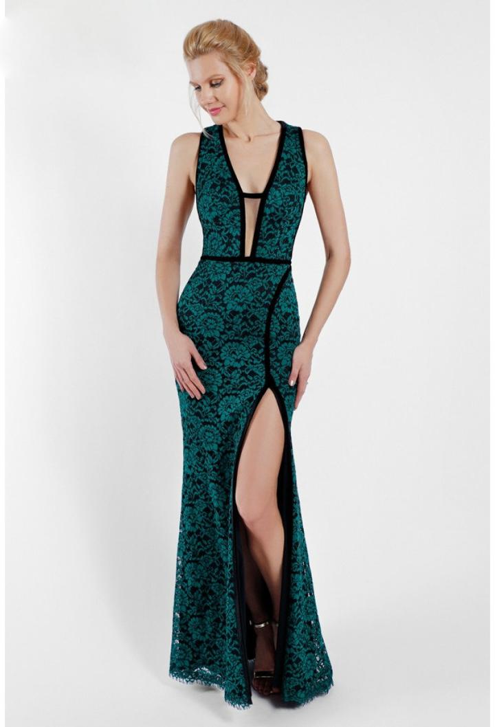 Terani Evening - 1722e4191 Plunging Neckline Lace Evening Gown