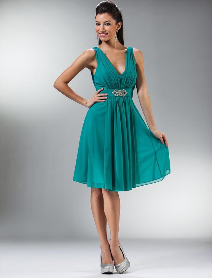 Cinderella Divine - Sleeveless Brooch Ornate Ruched Dress