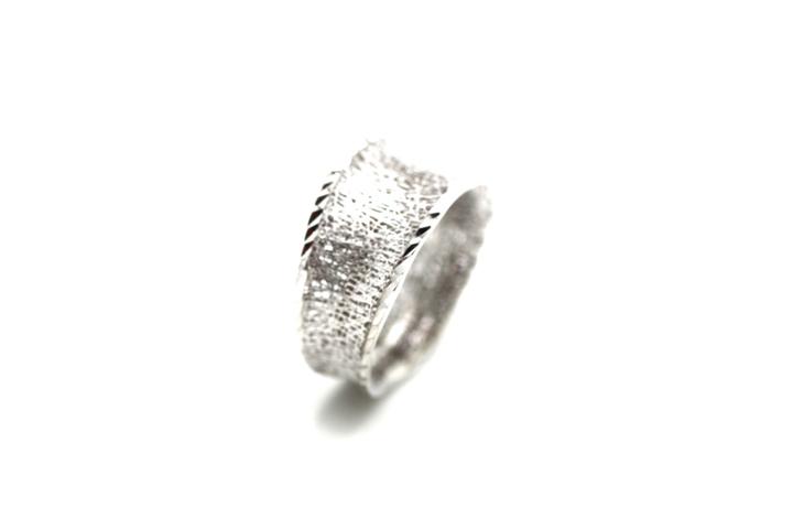 Tresor Collection - Lattice Ring 18k White Gold