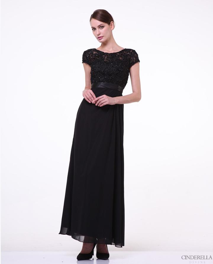 Cinderella Divine - Lace Bateau Neck Sheath Gown