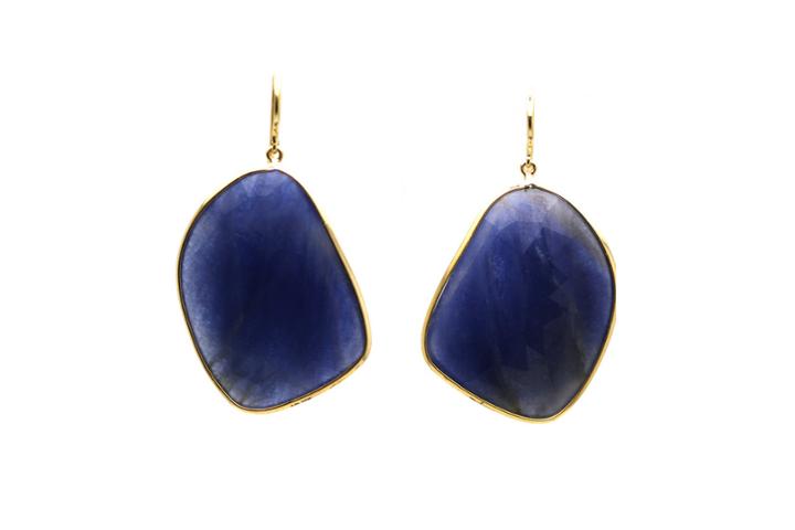 Tresor Collection - 18kt Yellow Gold Earring With Blue Corundum