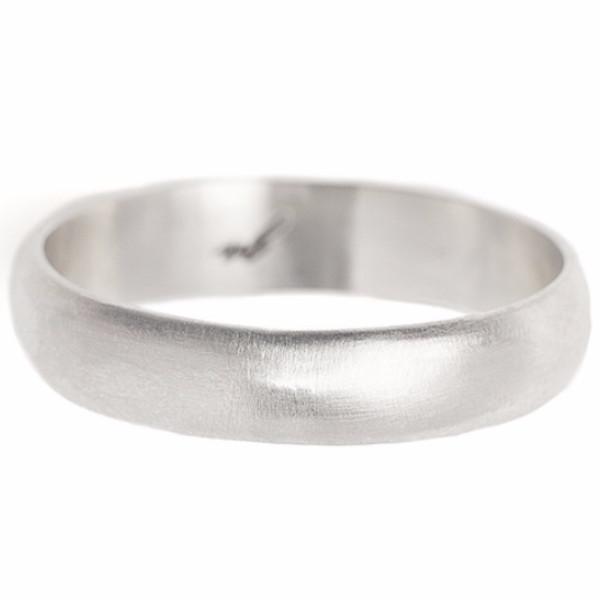 Vanessa Lianne - Men's 4mm Domed Band