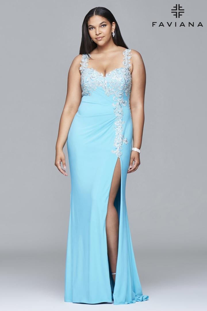 Faviana - 9393 Long Fit And Flare Sweetheart Neckline With Beaded Applique