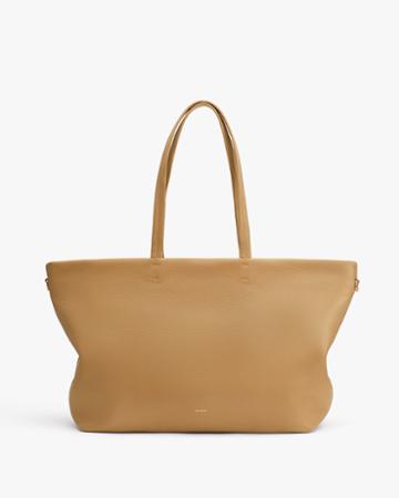 Women's Classic Easy Zipper Tote Bag In Biscuit | Pebbled Leather By Cuyana