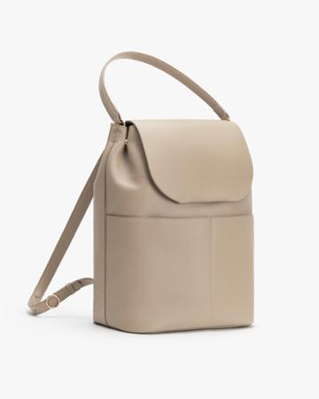 Women's Leather Backpack In Grey | Size: 16 | Pebbled Leather By Cuyana