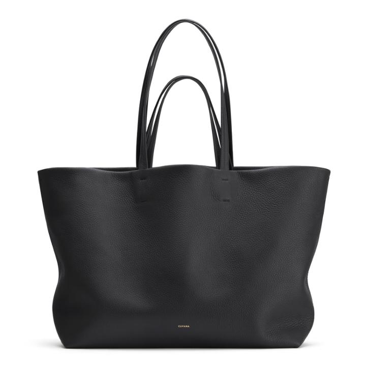 Women's Classic Easy Tote Bag In Black | Size: Classic | Pebbled Leather By Cuyana
