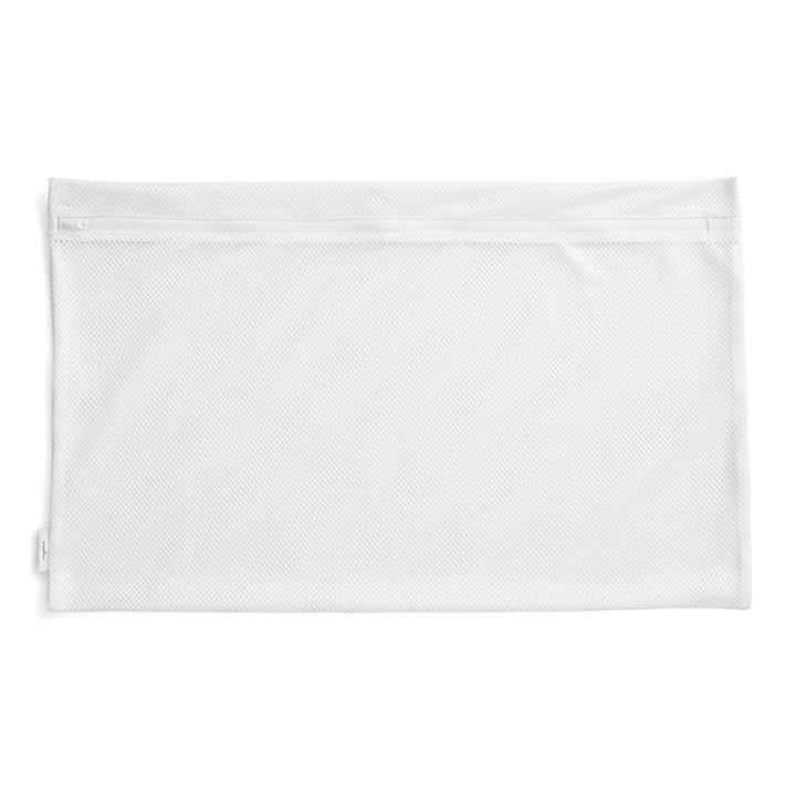 Women's Extra Large Recycled Mesh Wash Bag In White | Recycled Polyester By Cuyana