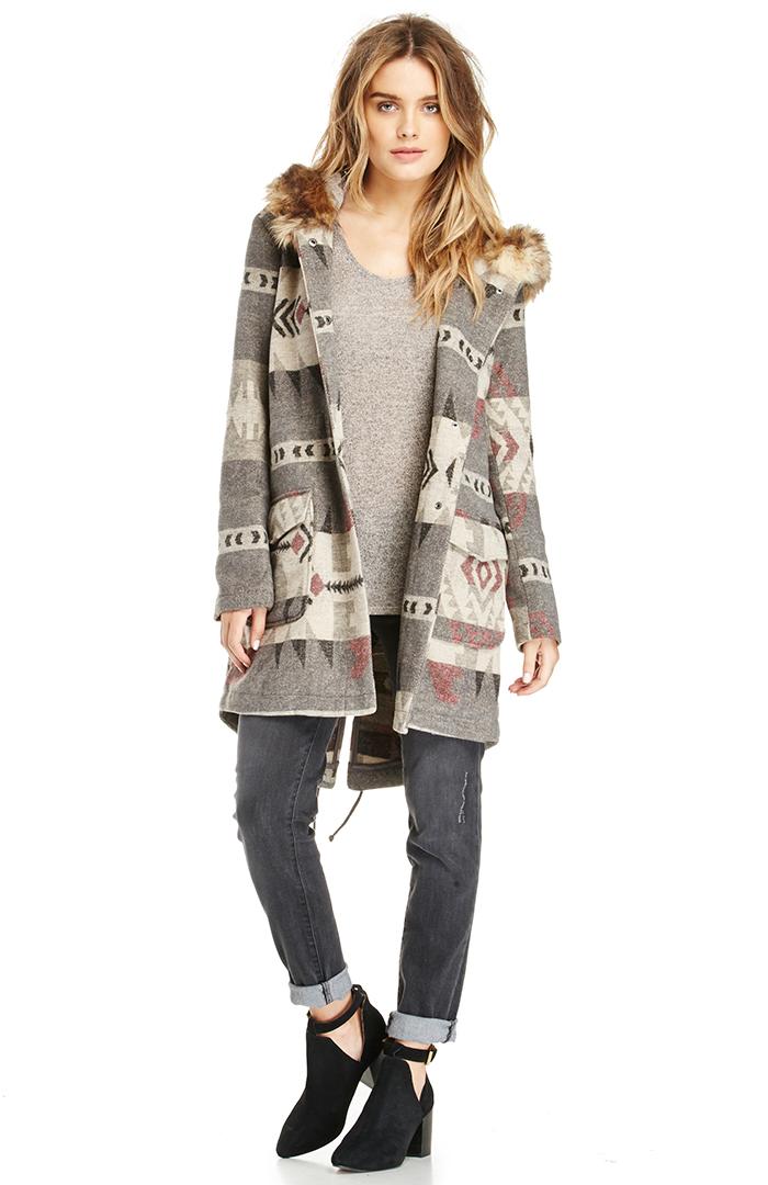 Dailylook Bb Dakota Negeen Coat In Gray Xs - L At Dailylook