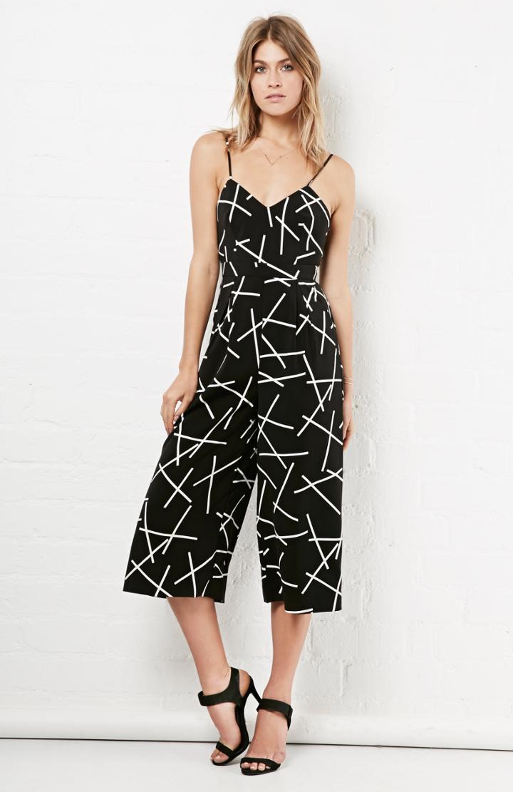 Dailylook Cameo Power Trip Midi Print Jumpsuit In Black Xs - L At Dailylook