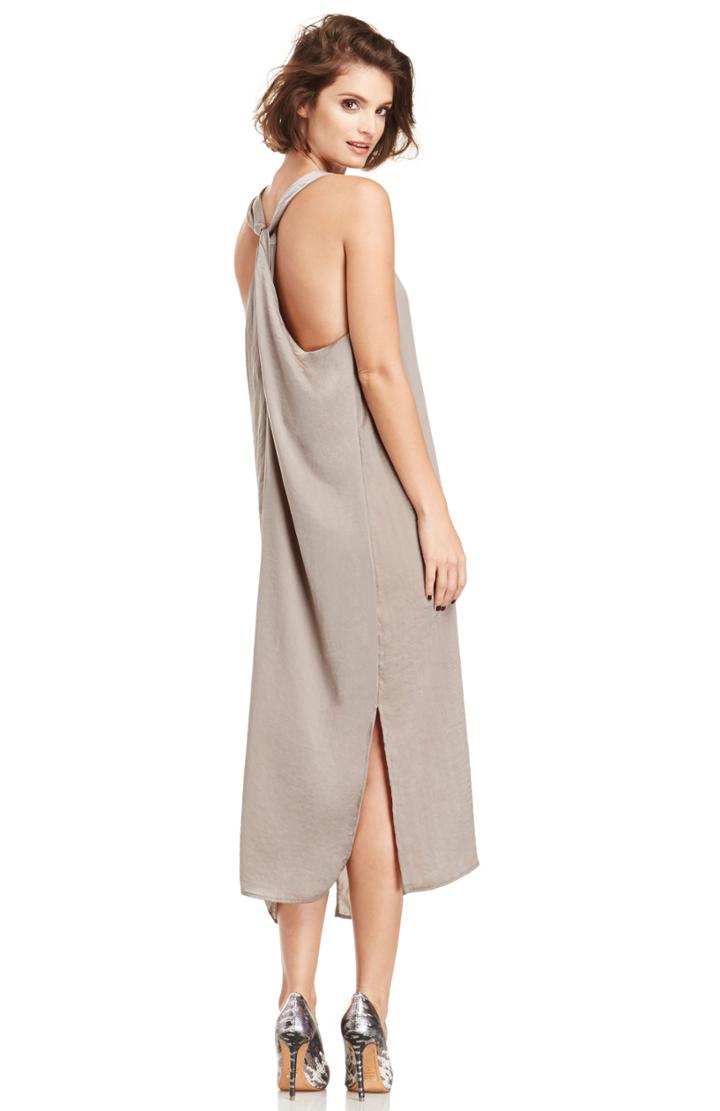 Dailylook Dailylook Gwyneth Racerback Midi Dress In Olive Xs - S At Dailylook
