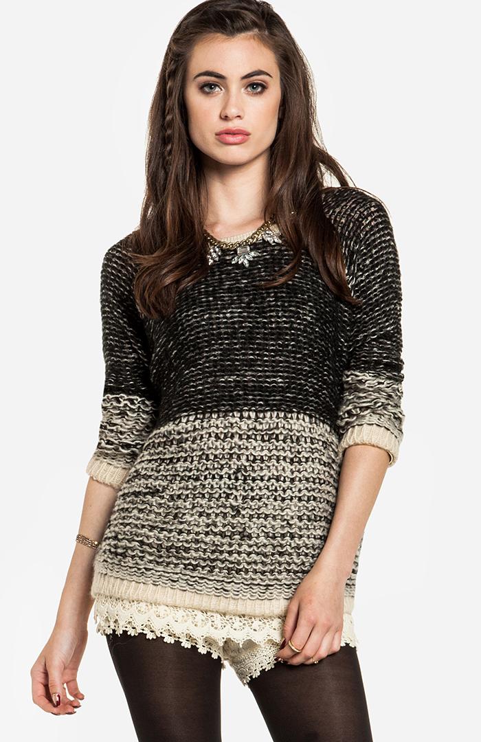 Dailylook Dailylook Two Tone Sweater In Black / Beige L At Dailylook