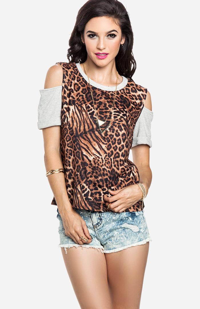 Dailylook Shoulder Cutout Safari Top In Brown S At Dailylook