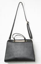 Dailylook Canvas Chic Structured Tote In Black At Dailylook