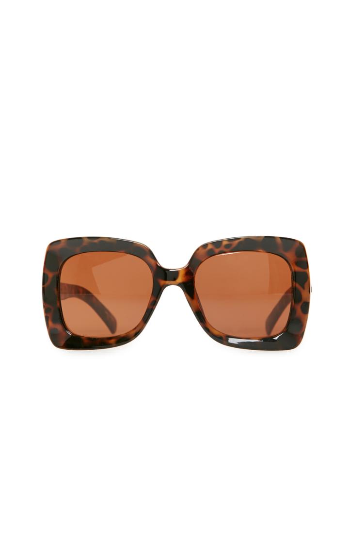 Dailylook Quay Omg Pinch Square Sunglasses In Tortoise At Dailylook
