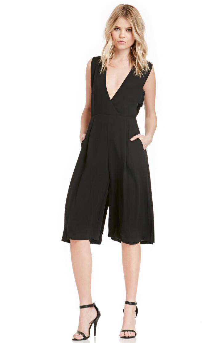 Dailylook J.o.a V-neck Wide Leg Jumpsuit In Black Xs - L At Dailylook
