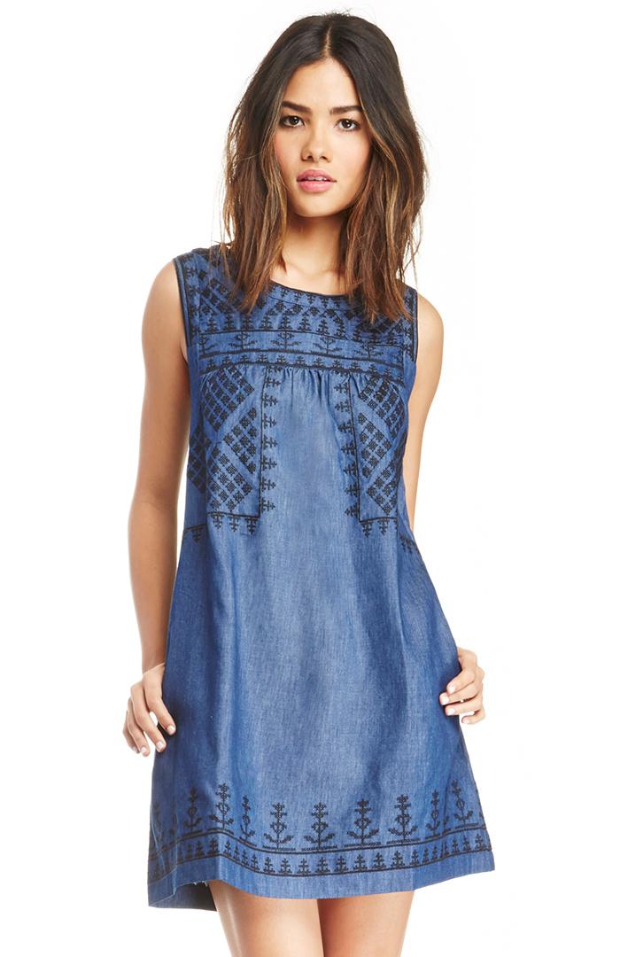Dailylook Sleeveless Embroidered Chambray Shift Dress In Blue M At Dailylook